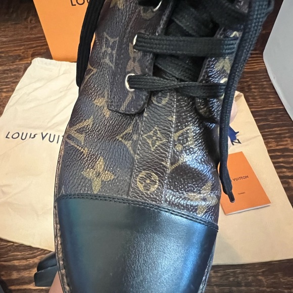 LV Wonderland Flat Ranger Boots Monogram Carvas Calf leather size 38 - Picture 8 of 16